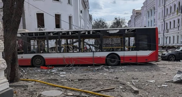 Семья из трех человек погибла в результате ракетного удара по центру Сум