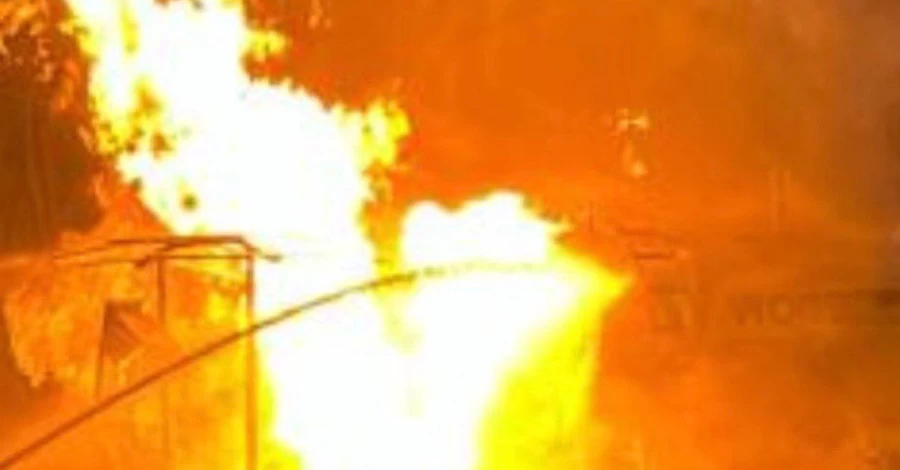 РФ ударила по АЗС в Запорожье 