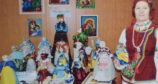 Майстриня з Донецької області: Дарую ляльки-мотанки військовим, щоб вони їх захищали