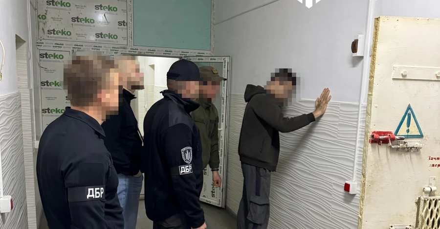 В Полтавском СИЗО разоблачили случаи жестоких пыток - заключенных привязывали и морили голодом 