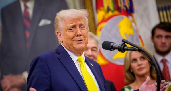 Рейтинг Трампа в США продолжает снижаться, - опрос Reuters/Ipsos