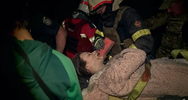 Россия била по Киеву баллистикой, ракетами и дронами, более 30 пострадавших госпитализированы