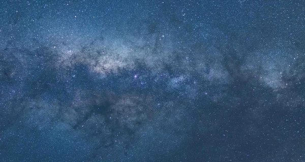 NASA показало уникальные космические снимки по случаю запуска телескопа 