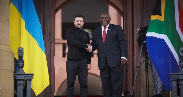 Зеленский не связывает ракетную атаку на Киев со своим визитом в ЮАР