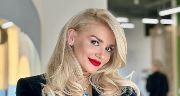 Міша Романова показала, як виглядала у 20 років