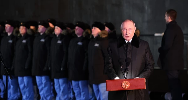 Россия заявила, что остановит “все боевые действия” на три дня - с 8 по 11 мая