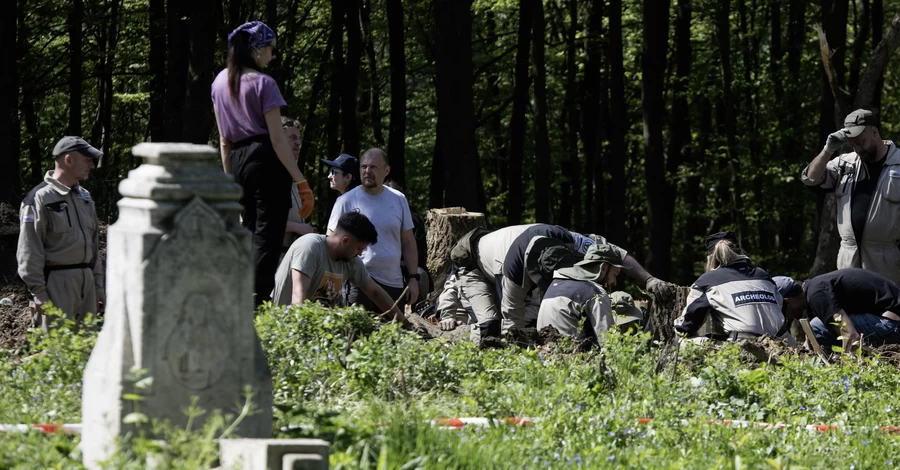 На Тернопольщине нашли первые останки людей, которые могли оказаться жертвами Волынской трагедии