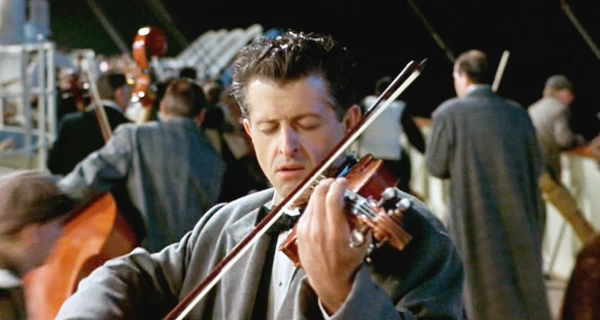 В Британии продали с молотка скрипку из 