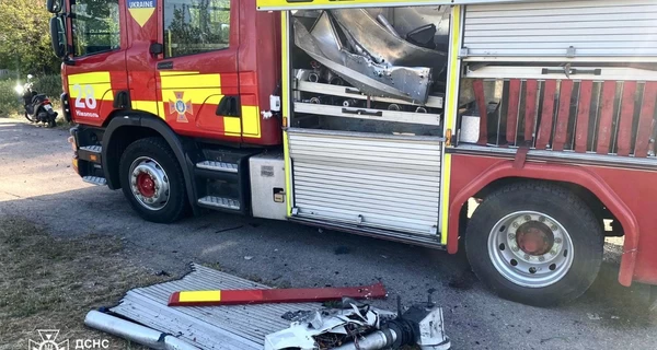 В Никополе россияне дважды атаковали спасателей во время ликвидации возгорания