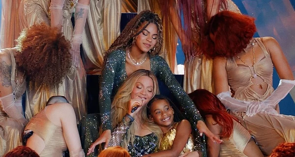 Молодша дочка Бейонсе вперше вийшла з нею на сцену