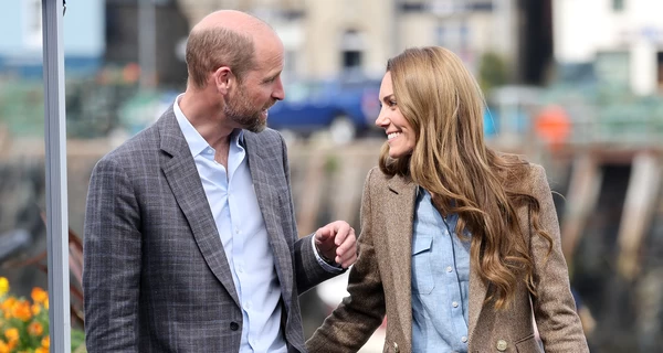 Принц Вільям і Кейт Міддлтон показали знімок в обіймах на честь річниці весілля