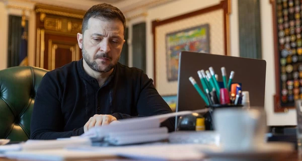 Нет причин ждать 8 мая, должно быть немедленное прекращение огня, - Зеленский