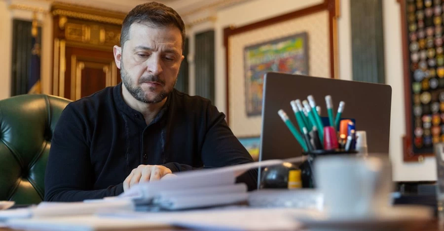 Нет причин ждать 8 мая, должно быть немедленное прекращение огня, - Зеленский