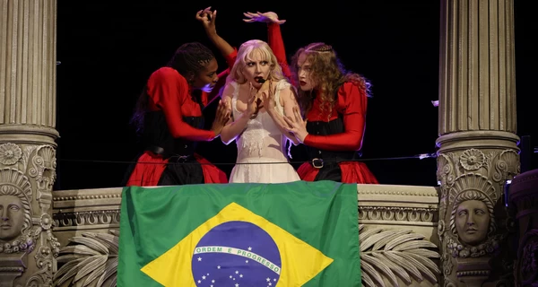 Полиция Бразилии предотвратила теракт на рекордном концерте Леди Гага