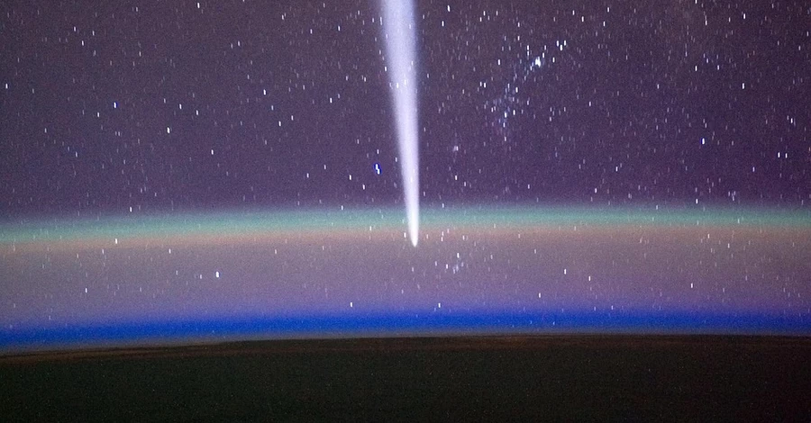 На Землю упадут обломки кометы Галлея