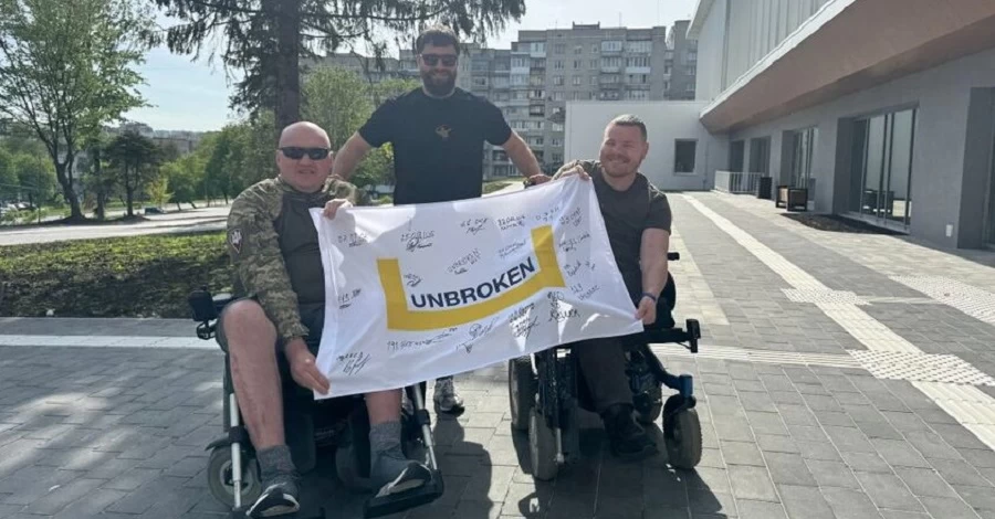 Ветераны с ампутациями поднимутся в базовый лагерь Эвереста, чтобы собрать средства для лечения защитников