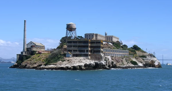 Страшная даже в кино: как в фильмах отображают ужасы тюрьмы Алькатрас