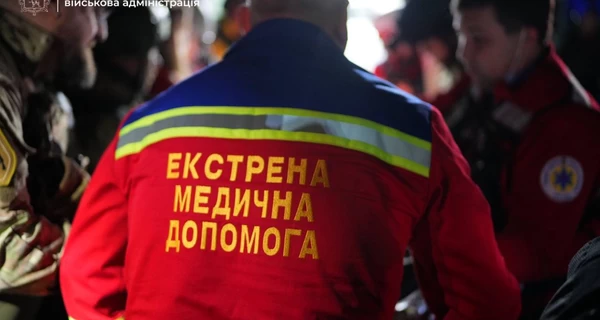 В Запорожье российские дроны повредили критическую инфраструктуру, из-под завалов достали четырех человек