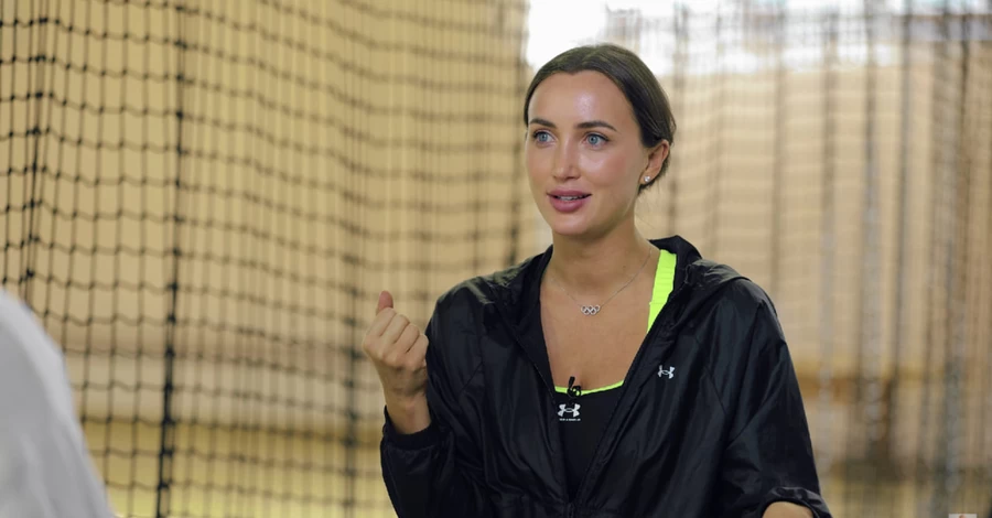 Анна Ризатдинова рассказала о разводе родителей и как общается с мамой, которая живет в Крыму