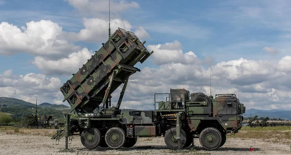 Германия передала Украине новую военную помощь - ракеты, гаубицы и артснаряды