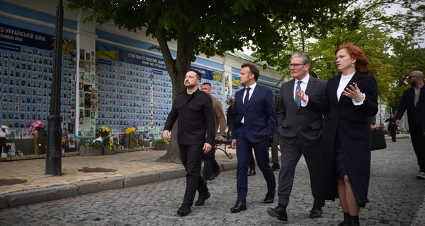 Зеленский провел экскурсию по центру Киева для Макрона и Стармера 