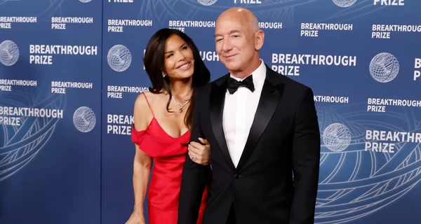 Джефф Безос зняв цілий острів у Венеції для свого весілля з Лорен Санчес