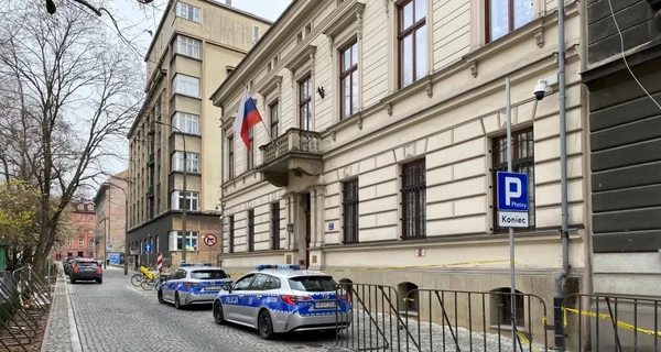 Польша закрывает генконсульство РФ в Кракове 