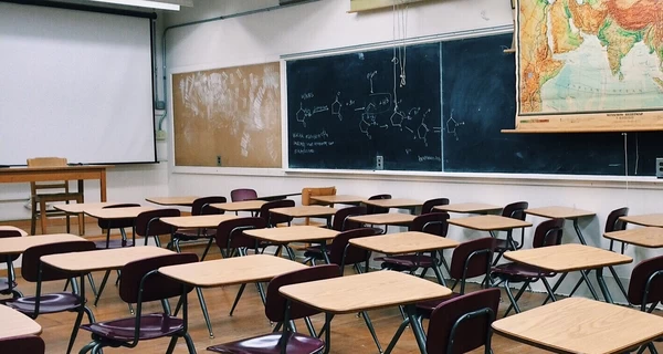 В киевской школе учитель угрожал семикласснику 