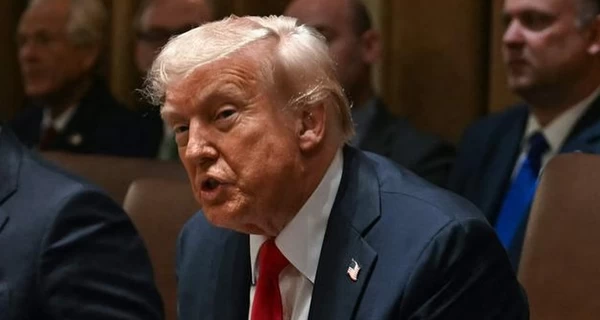 Трамп заявил, что может прилететь в Стамбул на переговоры Украины и РФ