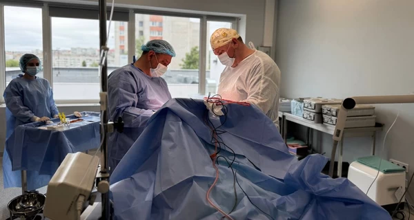 Львовские хирурги спасли женщину с опухолью мозга на 30-й неделе беременности