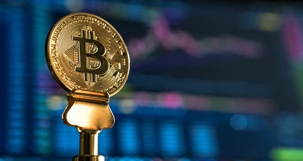 Биткоин впервые превысил отметку в 111 000 долларов