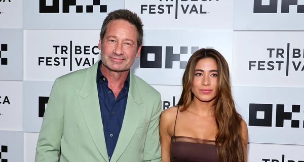 Девід Духовни одружився вдруге