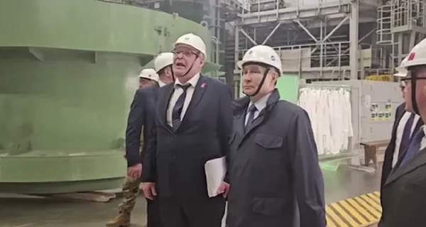 Вертолет Путина якобы попал в эпицентр воздушной атаки на Курщине