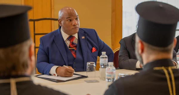 Духовный советник Трампа - об атаках РФ по Украине: Военные преступления, потому что направлены против гражданских