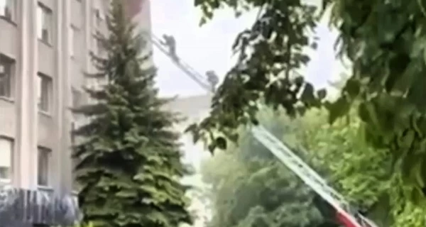 В Виннице горит здание ТЦК, - соцсети