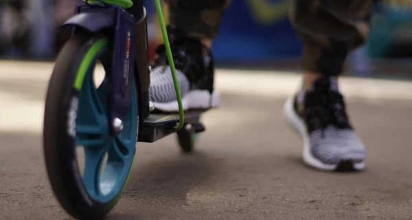 Ивано-Франковский суд оправдал мужчину, ездившего пьяным на электросамокате