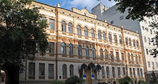 В Минкультуры ответили на письмо культурных деятелей, требующих отставки министра