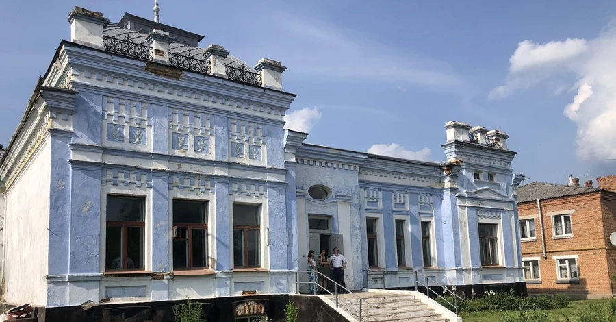 Спасатели замков Украины: Наследники владельца отказались от дворца – ищем нового хозяина