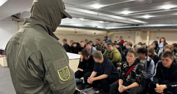 Масштабная кампания россиян сорвана: СБУ выиграет войну за украинских подростков, - эксперт