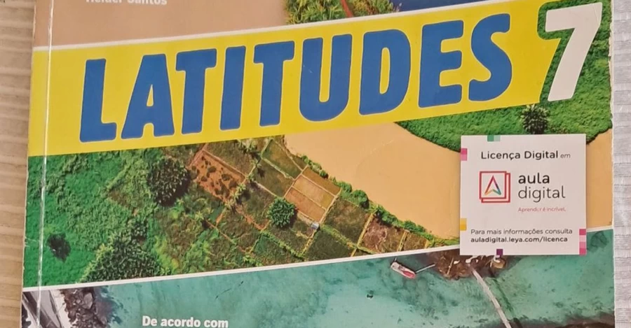 В Португалии нашли в школьном учебнике по географии 