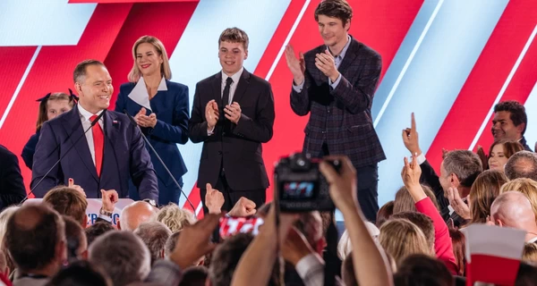 Зеленский поздравил Навроцкого с победой на выборах президента Польши