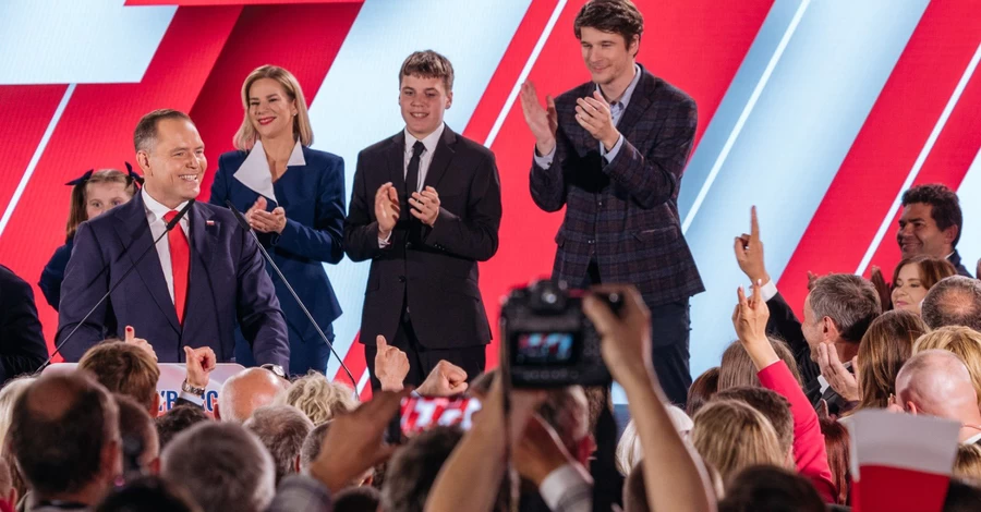 Зеленський привітав Навроцького з перемогою на виборах президента Польщі