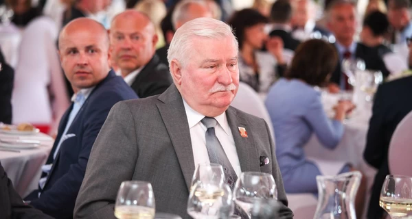 Экс-президент Польши Валенса попрощался со своей страной из-за победы Навроцкого