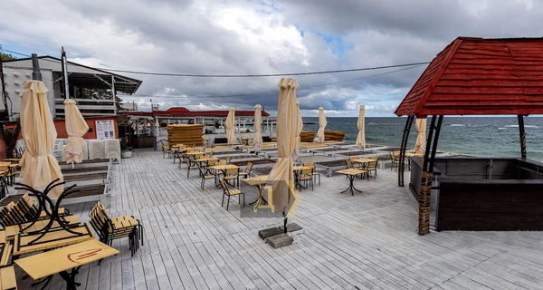 Лето-2025 в Одессе: пляжи с укрытиями уже открывают, за жилье обещают много не брать  