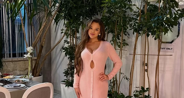 Инстаблогер Юля 