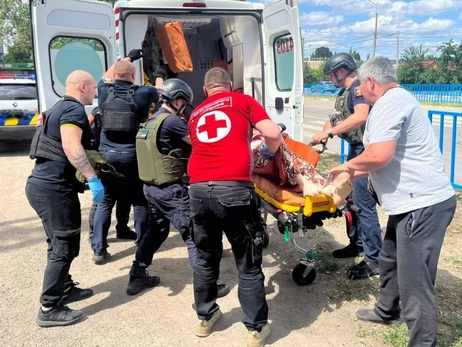 Росіяни атакували продуктовий магазин у Нікополі - мінімум 4 поранених