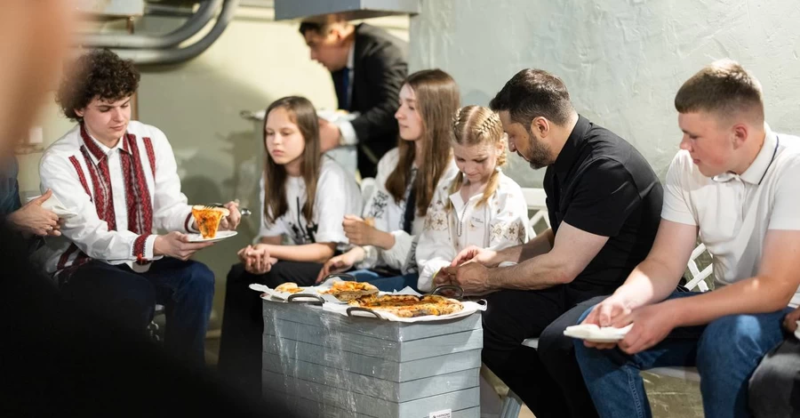 Из-за тревоги в Киеве Зеленские с детьми ели пиццу в укрытии