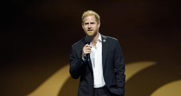 Принц Гаррі звернувся до команди британських ветеранів, які за сім днів здійснили сходження на Еверест