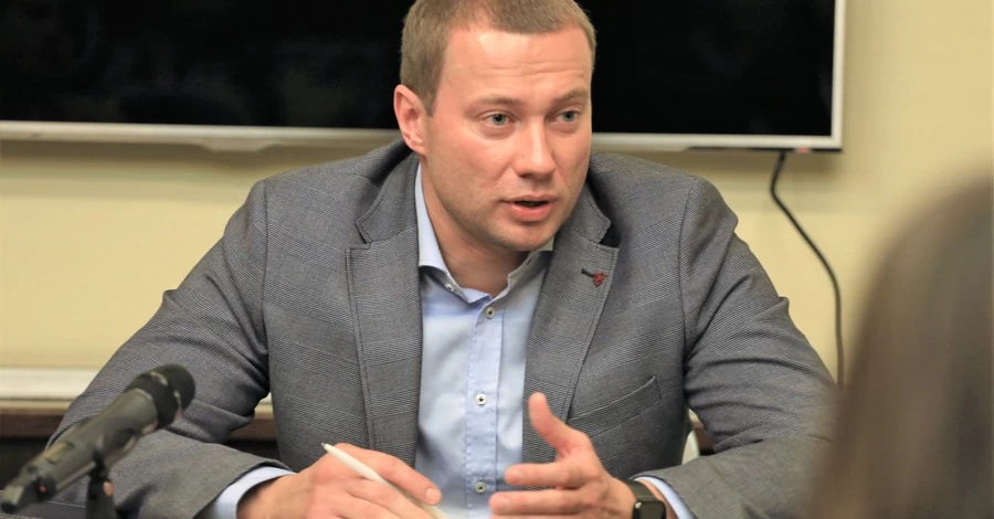 Детективы НАБУ сообщили о подозрении руководителю АМКУ и его жене