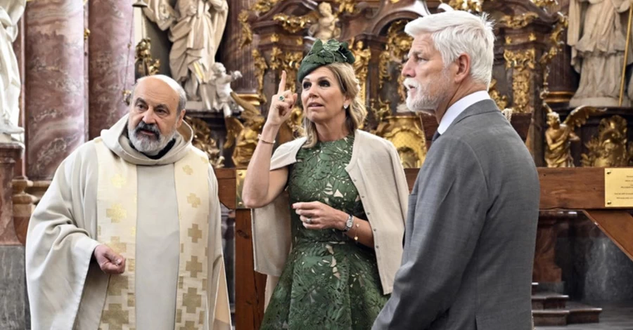 Королева Нидерландов открыла в храме Праги 